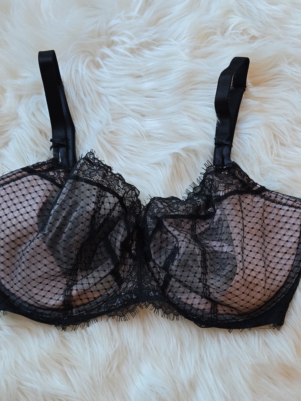 Victoria's Secret Black Lace Sheer Underwire Bra SIZE 36G NWT